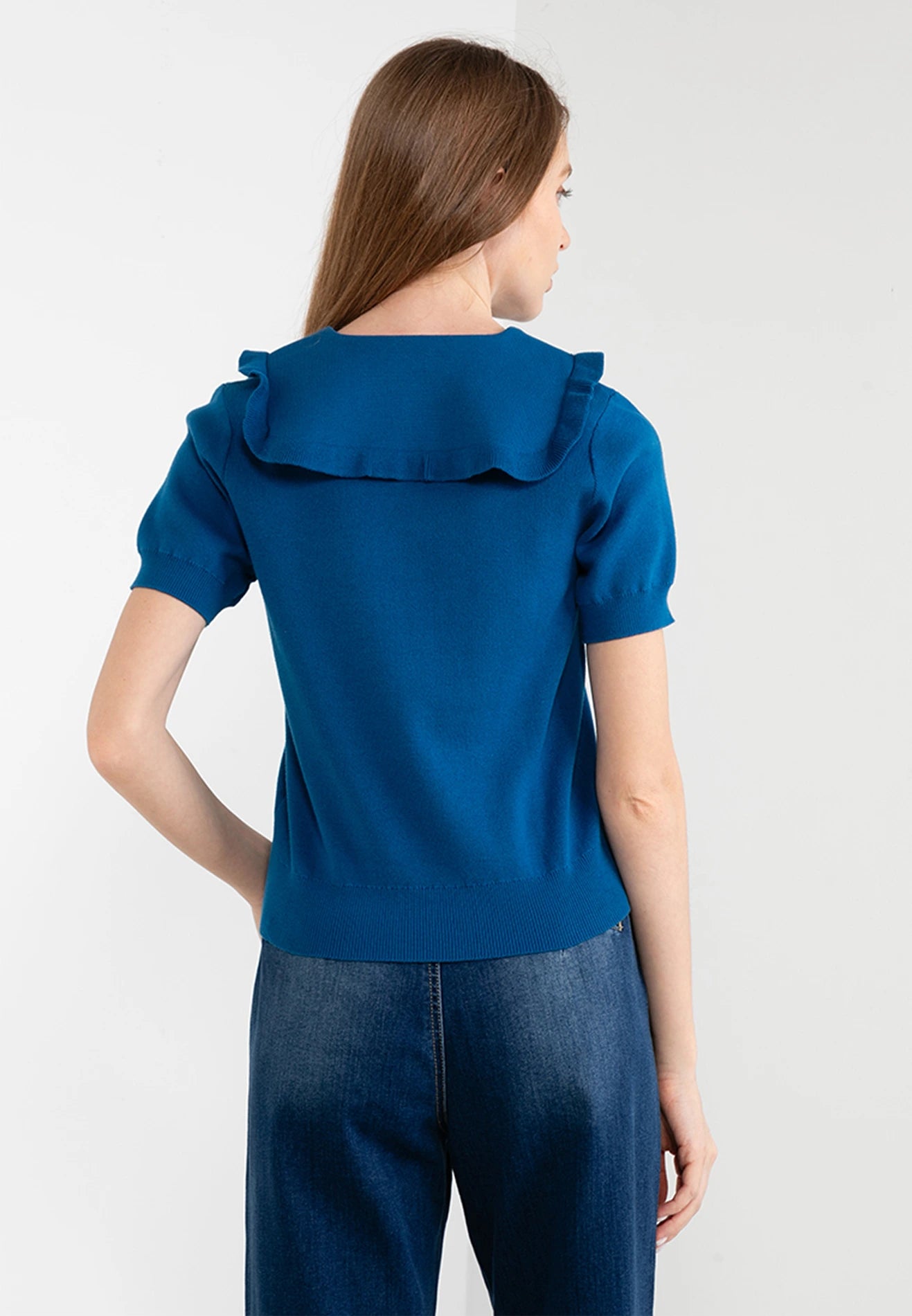 ELLE Apparel Ruffled Collar Knit Top