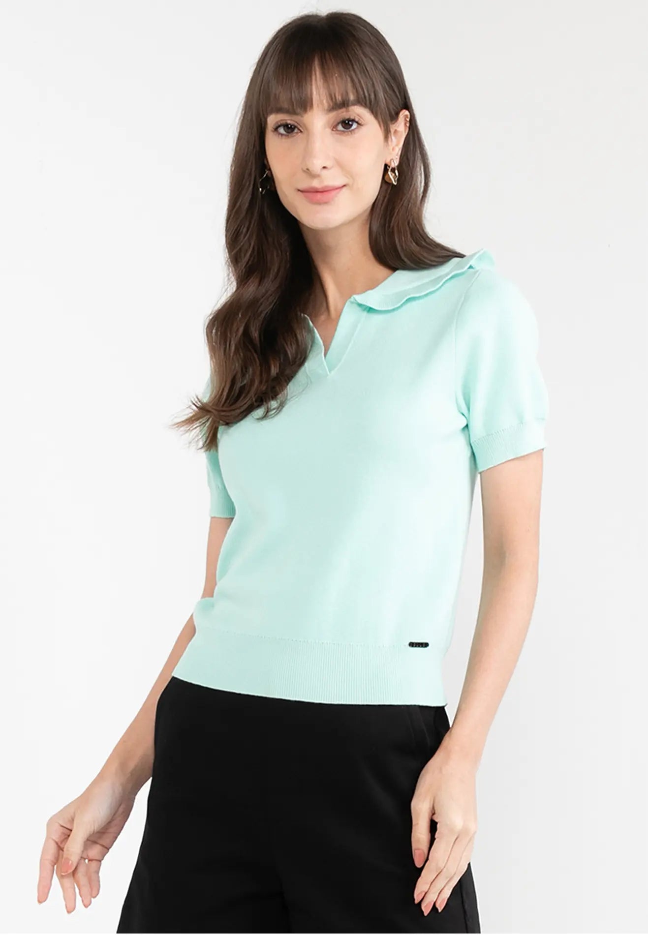 ELLE Apparel Ruffled Collar Knit Top