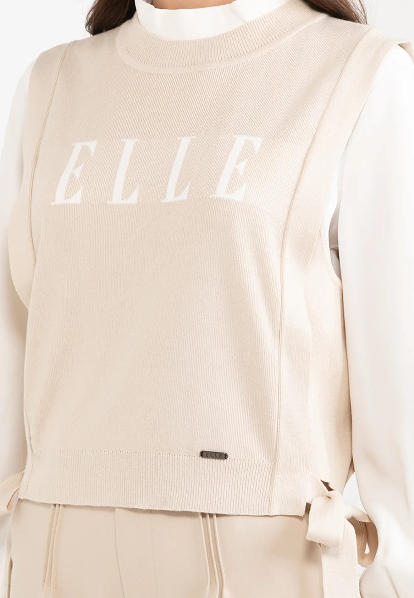 ELLE Apparel Sleeveless Side Ribbons Knit Vest