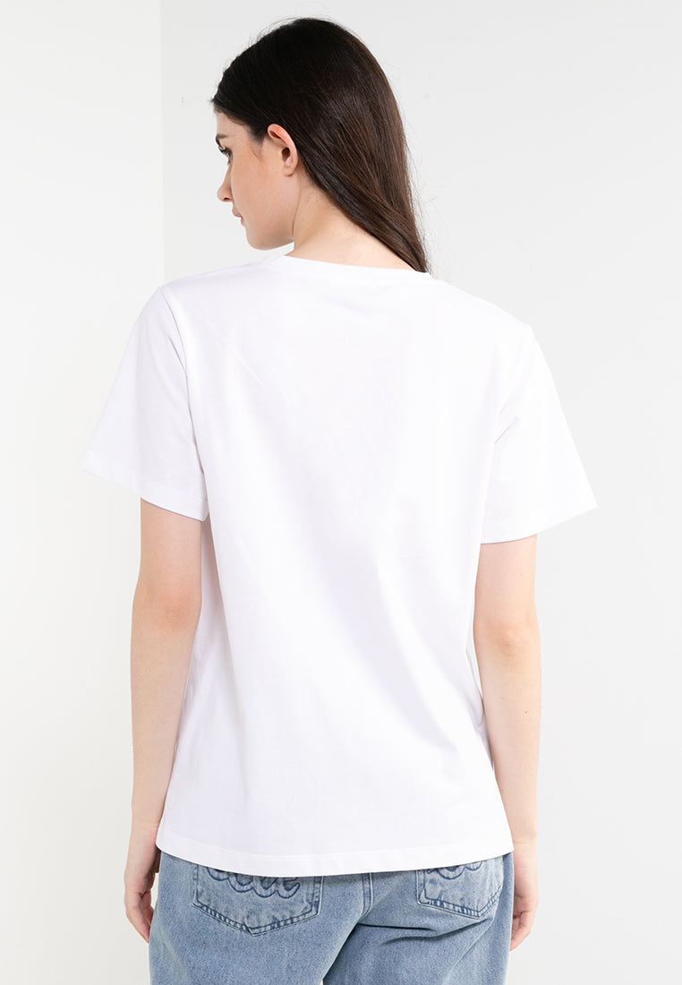 ELLE Leisure The Wonder Collection: Embroidered Logo Burning Love Badge Big Tee