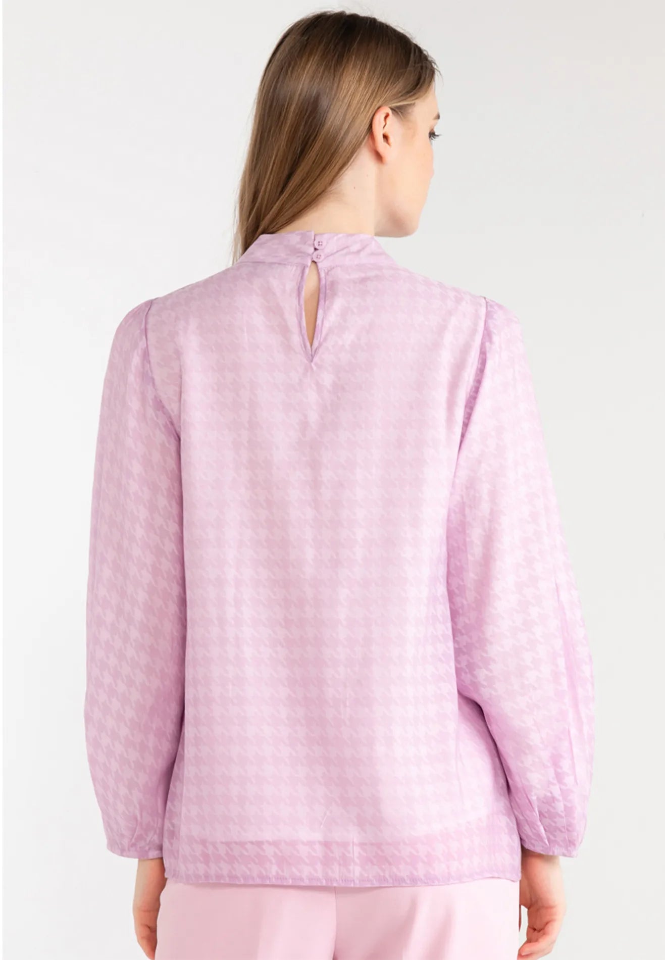 Ribbon Tie Houndstooth Blouse