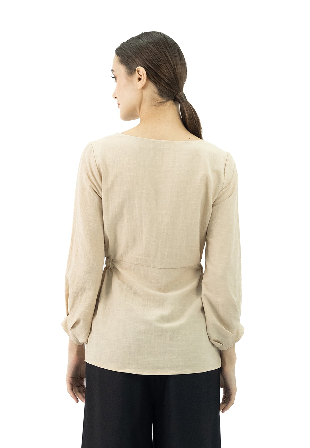 DAISY By VOIR Round Neck Solid Tie Waist Blouse