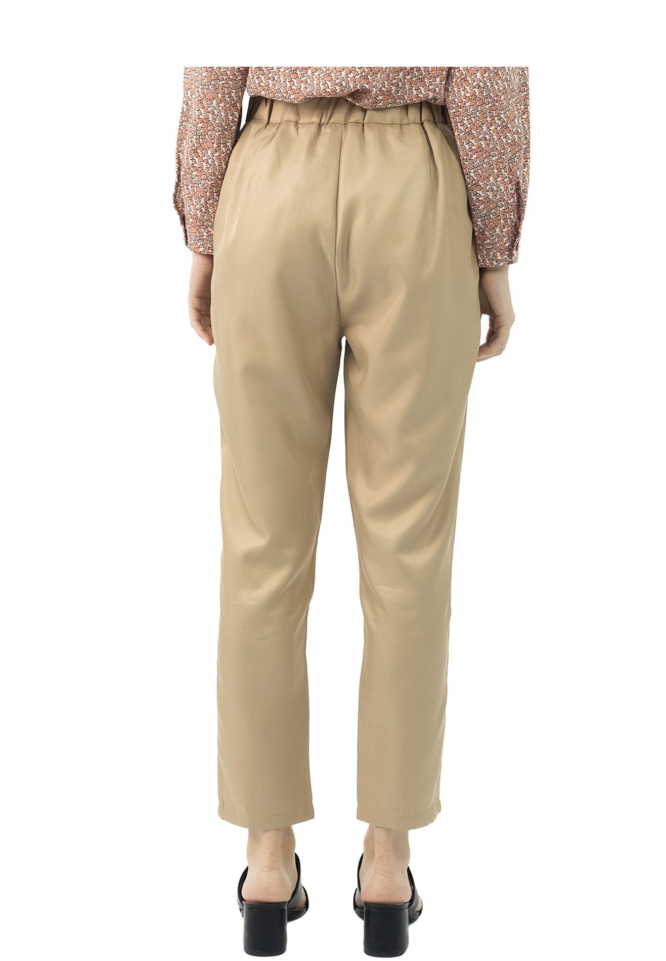 DAISY By VOIR Eyelet Buckle Belted Tapered Pants
