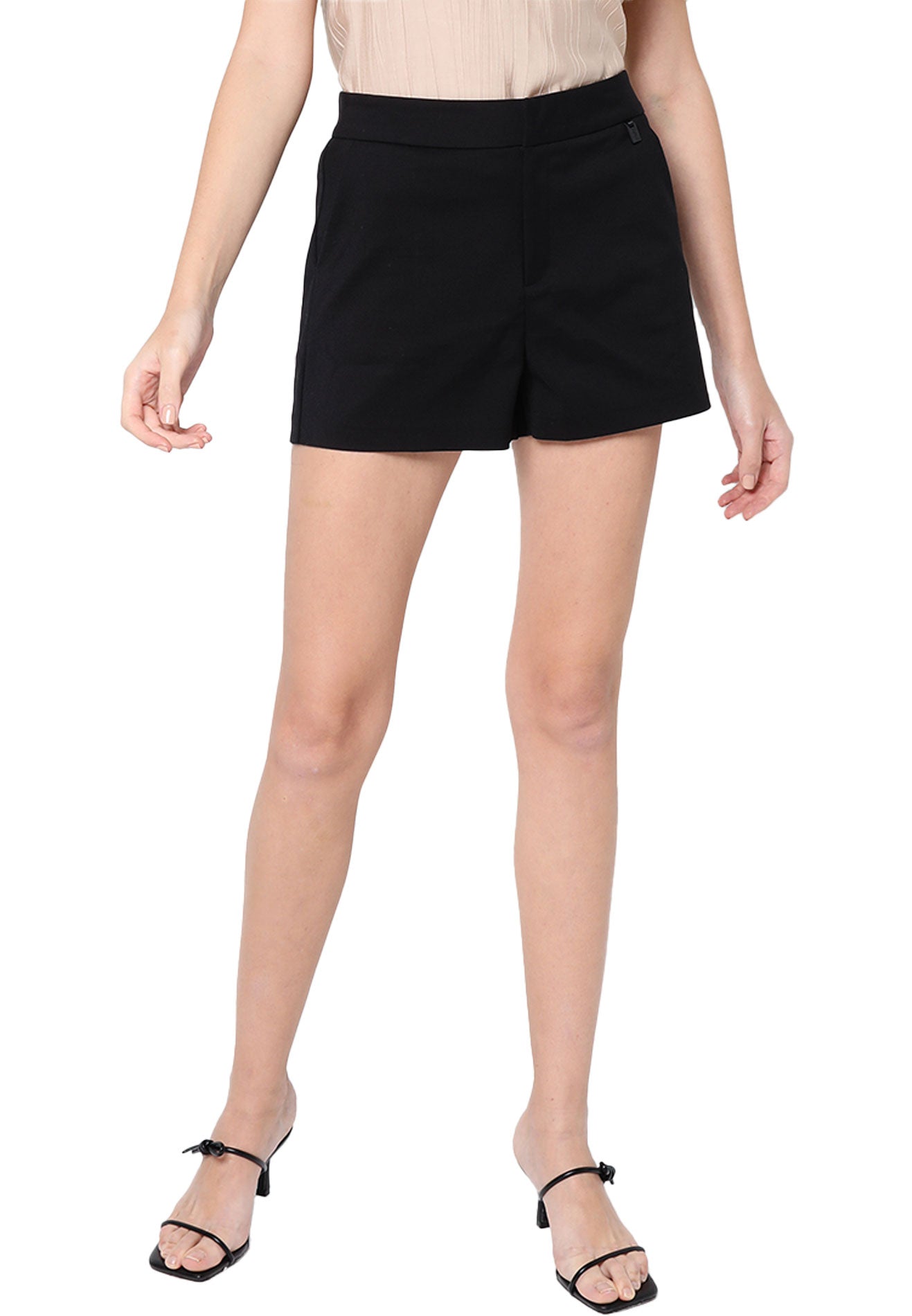 ELLE Apparel Basic Double Pocket Shorts