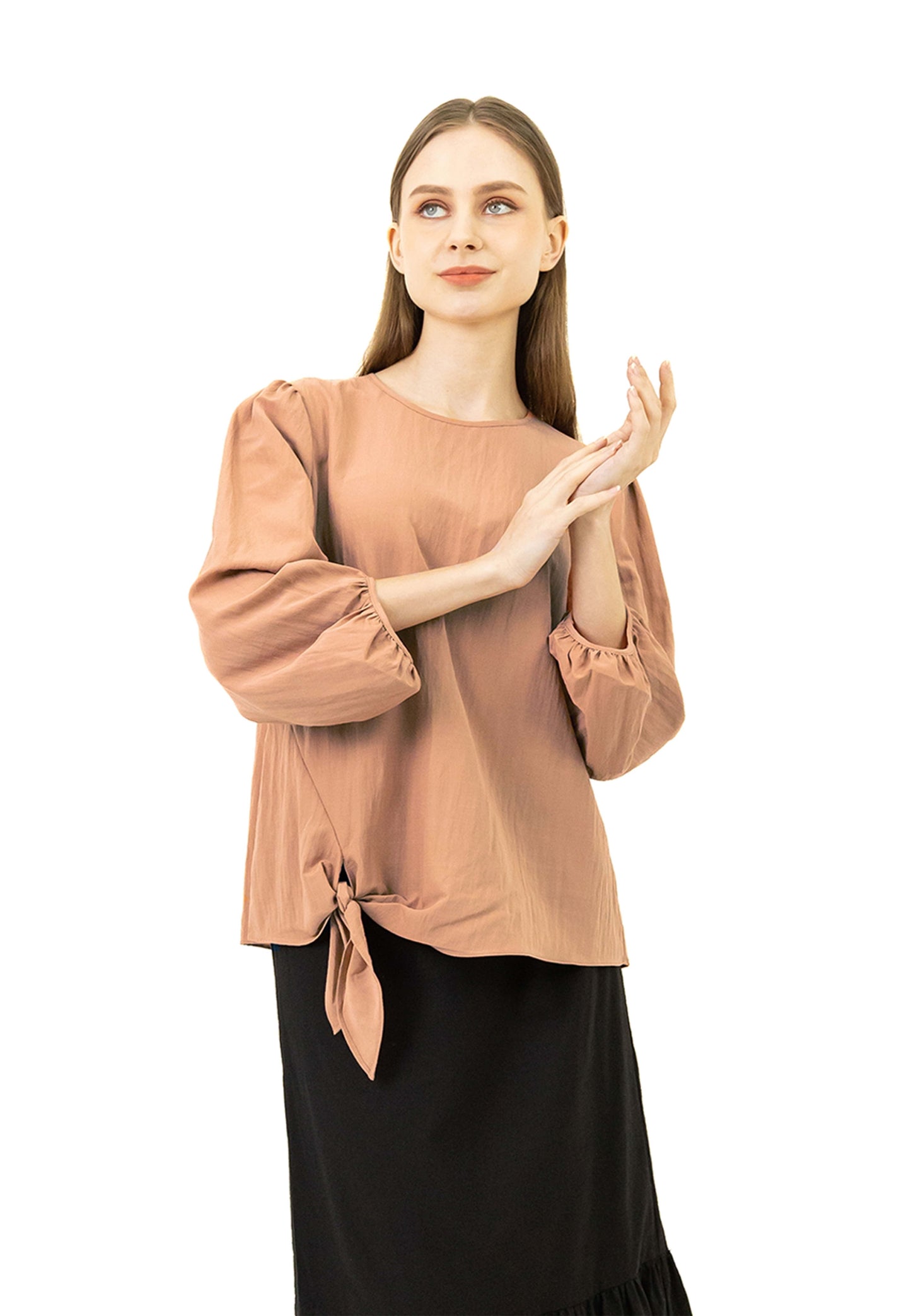 DAISY BY VOIR Knot Hem Blouse