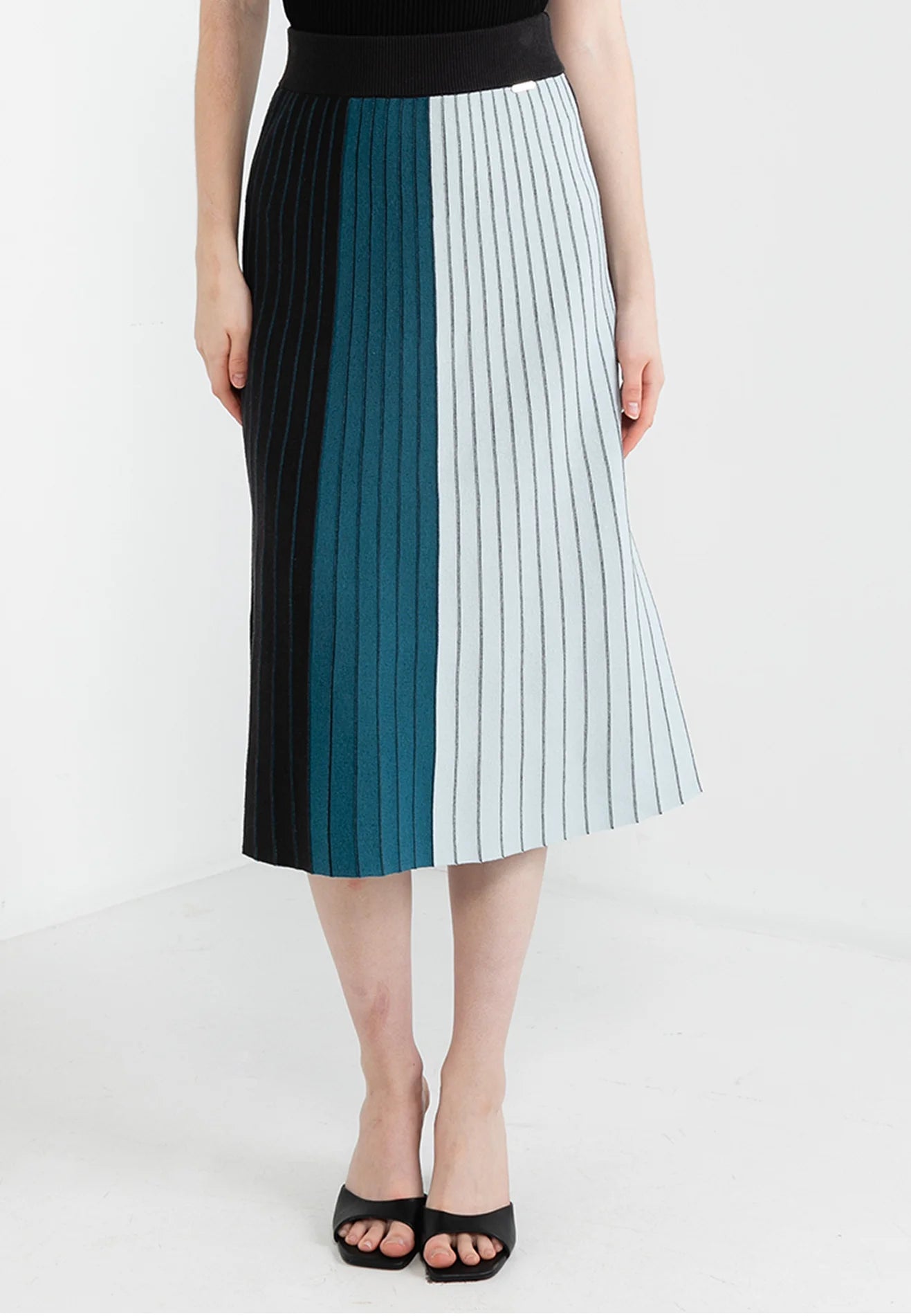 ELLE Apparel Mixed Color Tone A-Line Midi Skirt