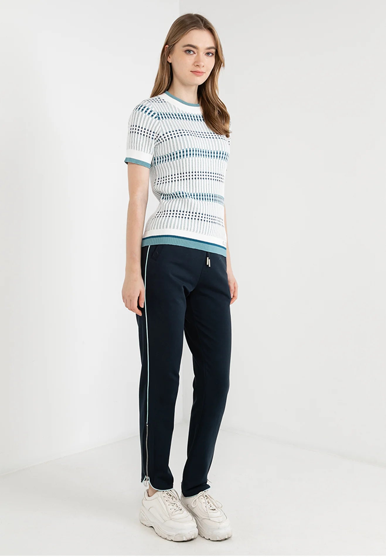 ELLE Active Round Neck Checkered Knitted Top