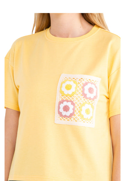 VOIR JEANS Oversize Tee with Floral Knitted Pocket