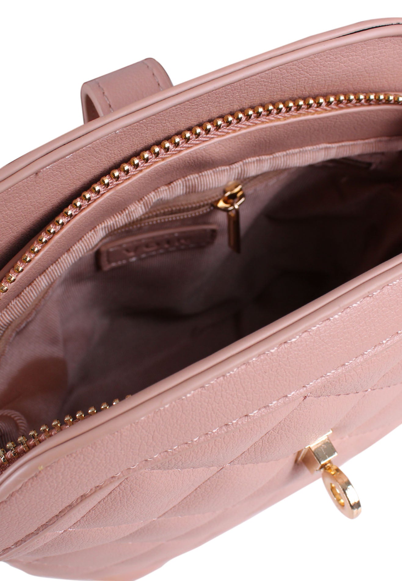 Sleek Quilted Crossbody Chain Bag